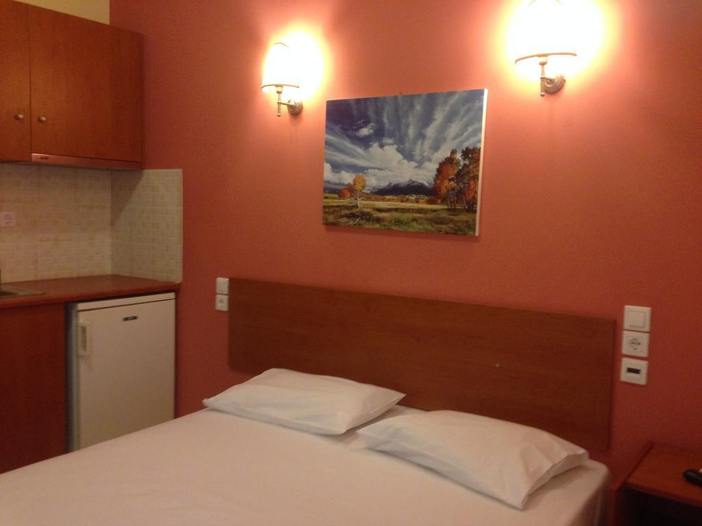 Marvi Hotel Kamena Vourla Værelse billede