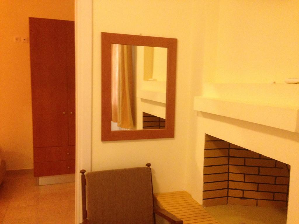 Marvi Hotel Kamena Vourla Værelse billede